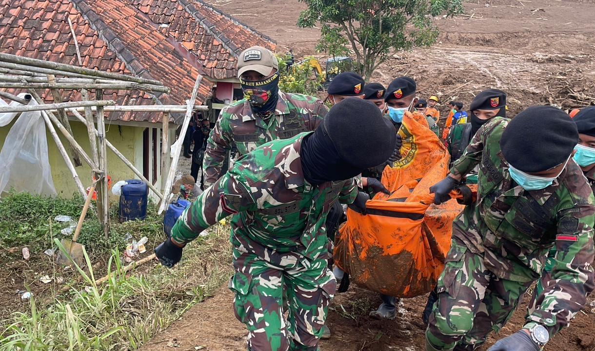 Longsor Bandung Barat, 94 Bodypack Korban Ditemukan SAR, Pencarian Berlanjut Adaptif  