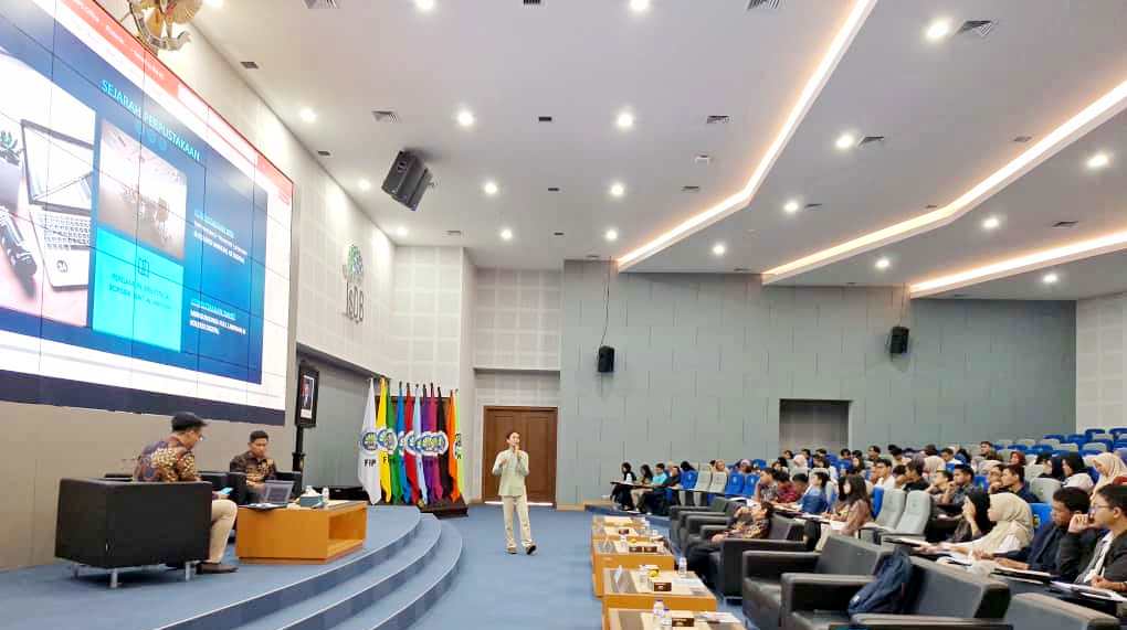 Kolaborasi Inovatif: Mahasiswa dan Pustakawan UM Wujudkan Transformasi Literasi Digital 2025