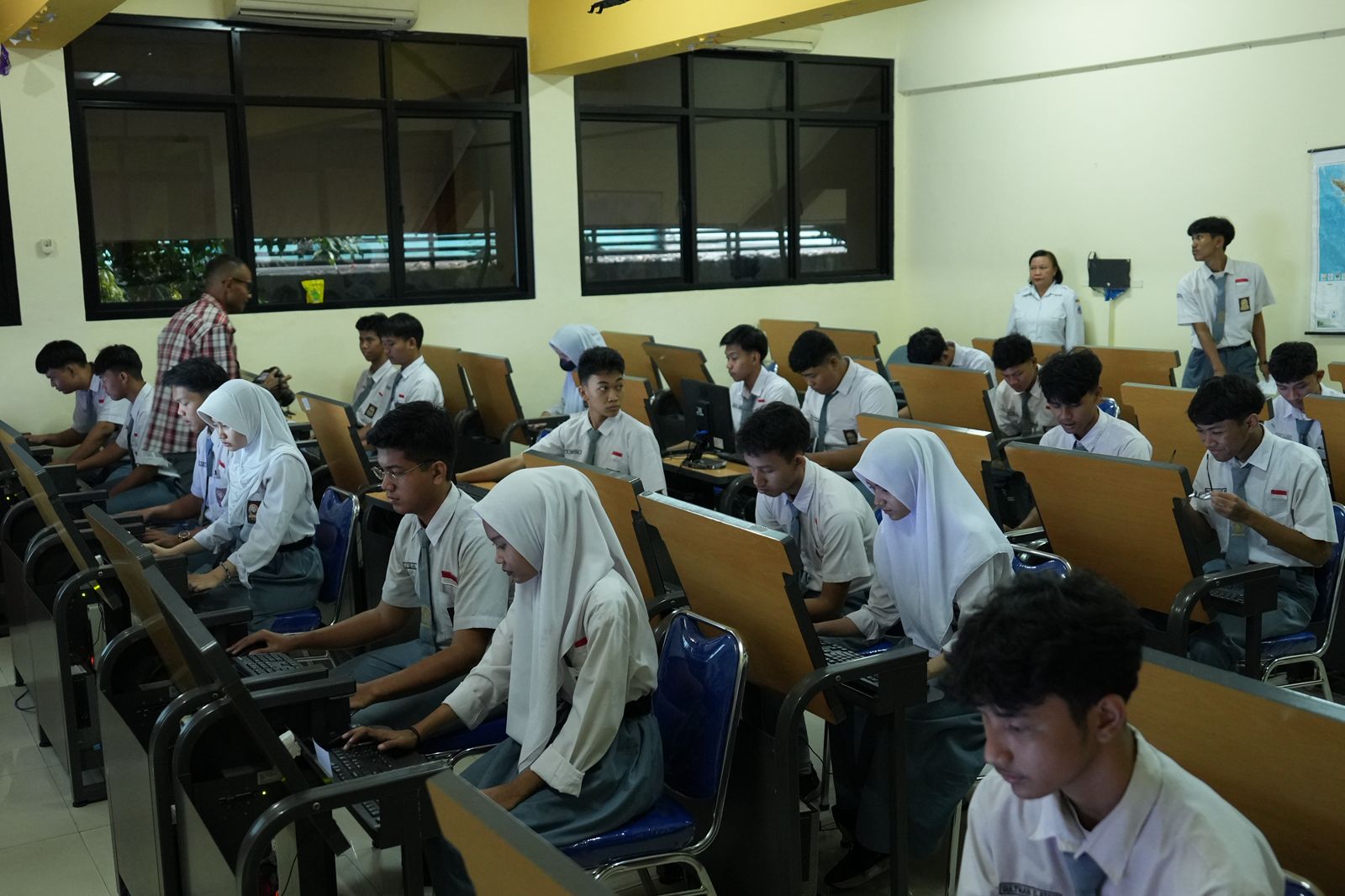 Nilai Rerata TKA Siswa SMA Jeblok, FSGI: Evaluasi bagi Guru, Apakah Soal Terlalu Sulit? 