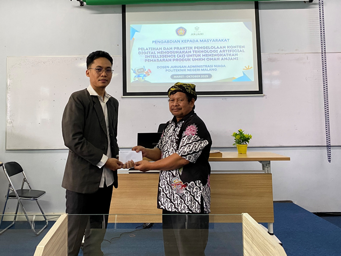 Tim Polinema Juga Bantu Upgrade Konten Visual UMKM Batik Gandring untuk Tingkatkan Market Value 