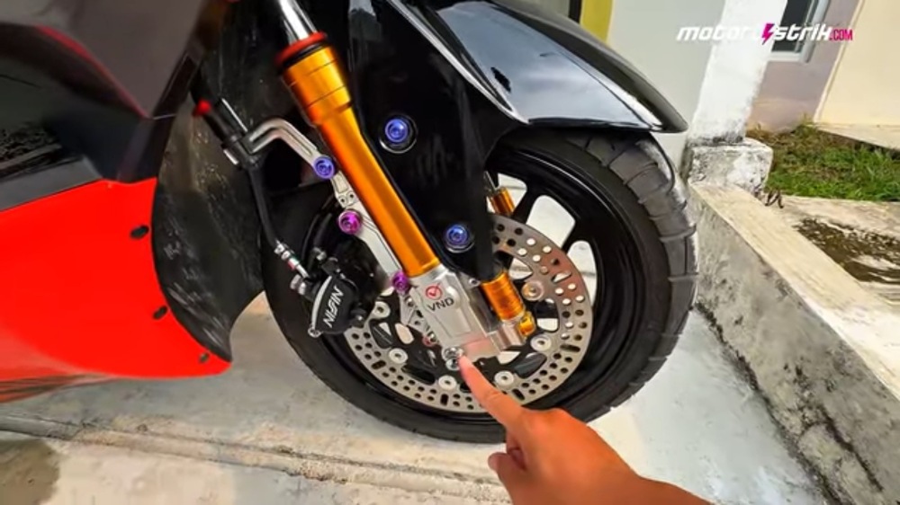 Modifikasi Polytron Fox 350 Ini Bikin Melongo, Pakai Kaki-Kaki NMAX hingga Android Auto