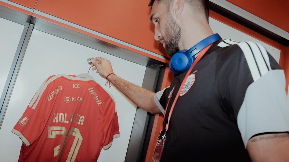 Jersey Persija Bersama Adidas Resmi Diperkenalkan, Ekspektasi Tinggi Suporter Berujung Perdebatan