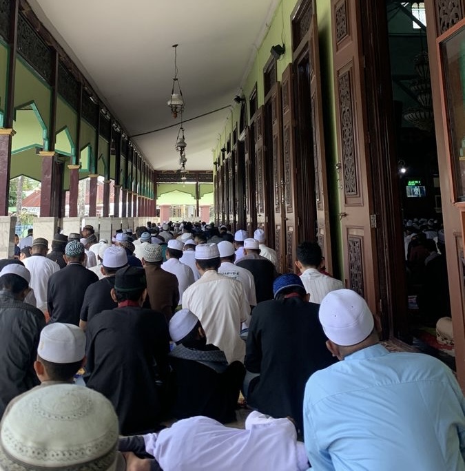 Tradisi Maleman di Malang Dimulai Malam 17 Ramadan Hari Ini, Jemaah Masjid Jami’ Mengular hingga Alun-Alun