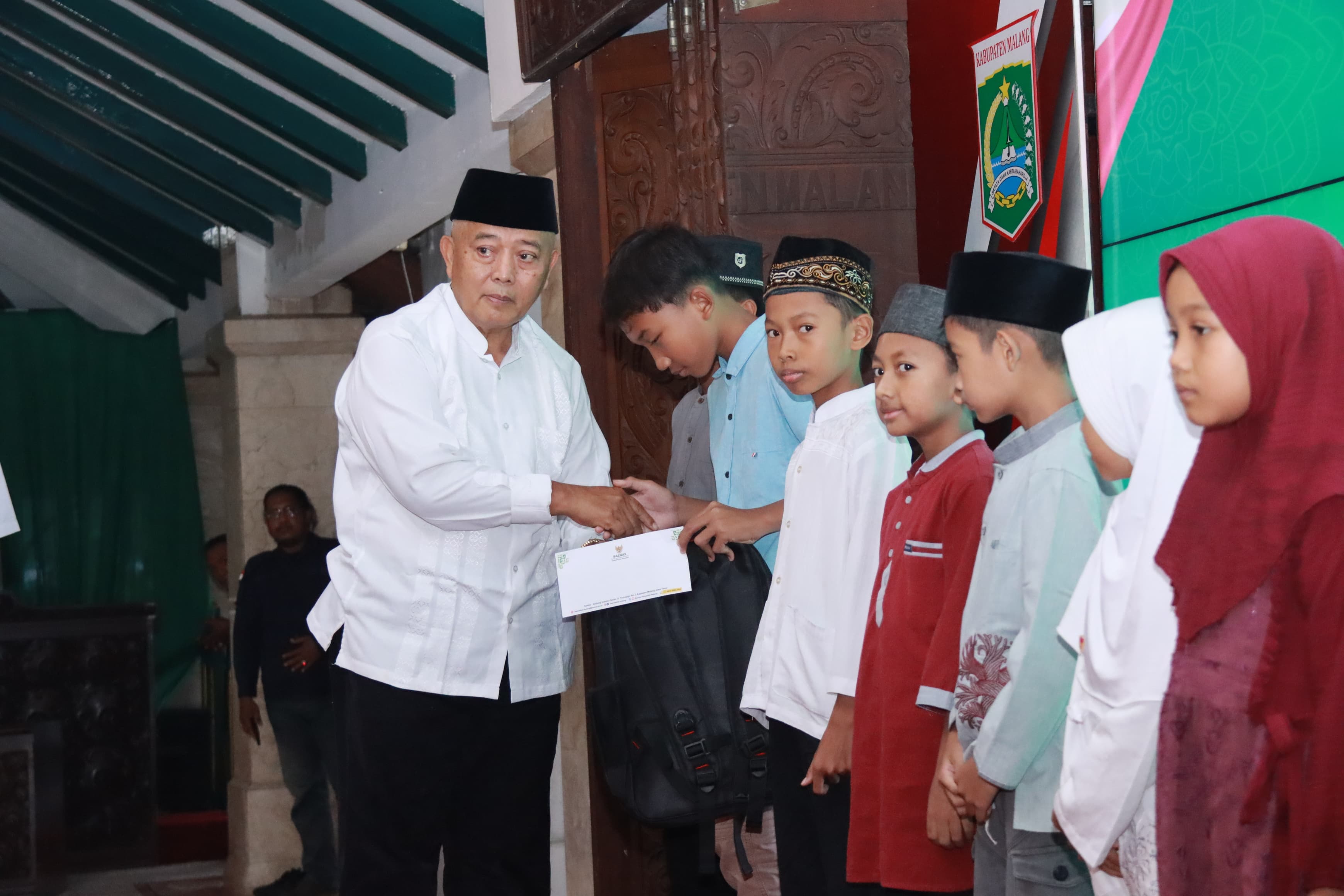 1.000 Anak Yatim Dapat Santunan dari Bupati Malang dan Baznas Jawa Timur