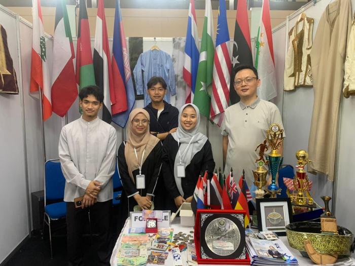 Gebyar FITK 2025, Mahasiswa Internasional UIN Hadirkan Stand Budaya 17 Negara