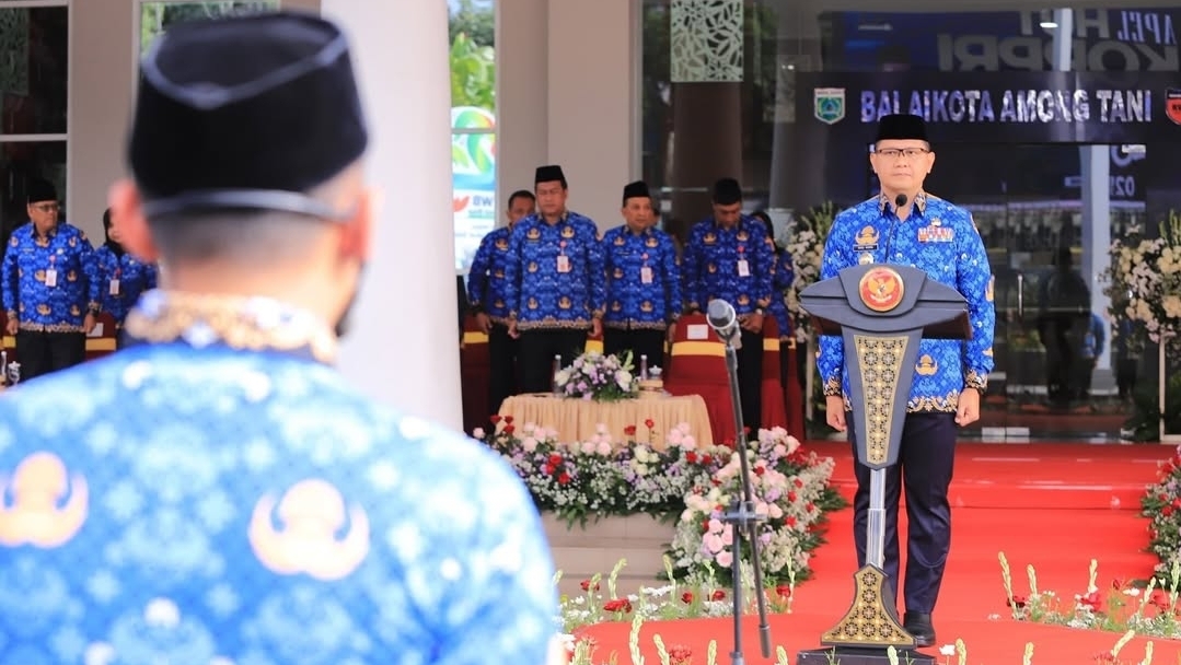 Pj. Wali Kota Batu Apresiasi ASN dengan Hadiah Umrah