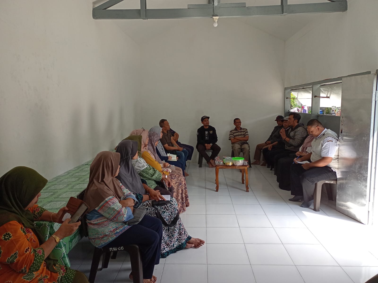 Warga Terjangkit DBD, Staf Kelurahan Ngaglik Gerak Cepat Koordinasi dengan Dinkes Kota Batu