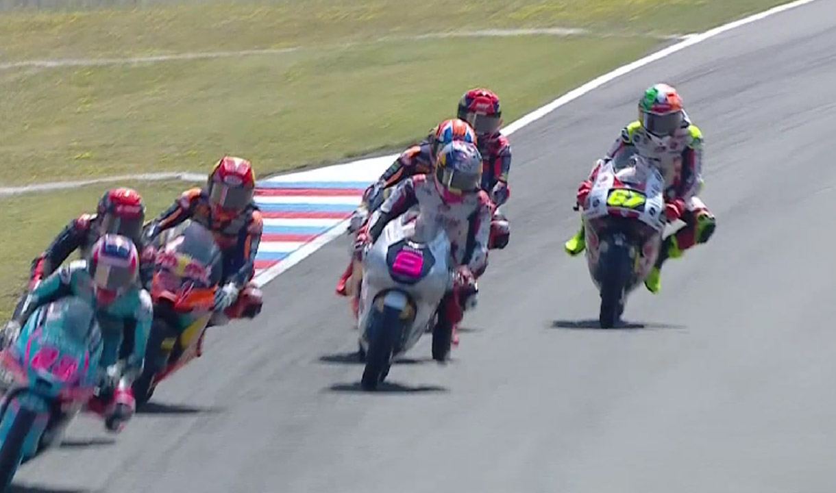 Start Posisi 8 Veda Ega Finish 5 Moto3 Ceko, Hakim Danish Rebut Podium Pertama
