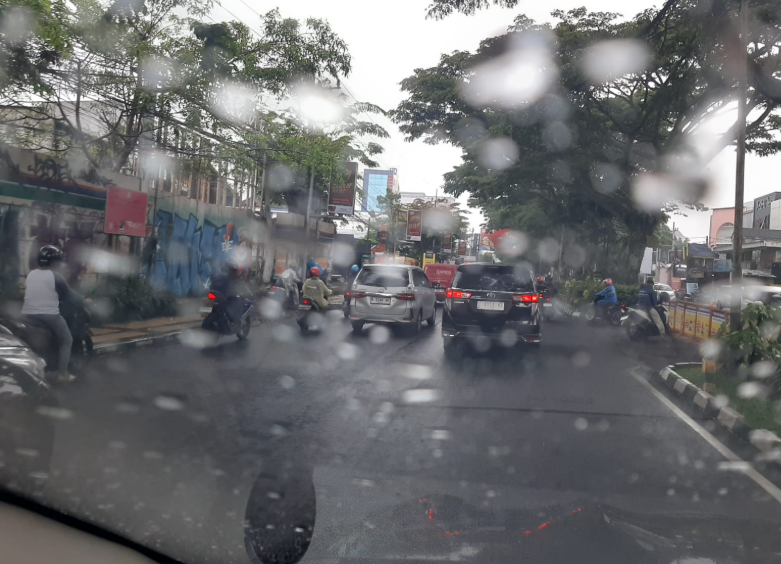 Cuaca Malang Raya 21 April, 14 Kecamatan Hujan Ringan, 13 Berawan, Jatim Siaga Hujan Lebat-Sangat Lebat