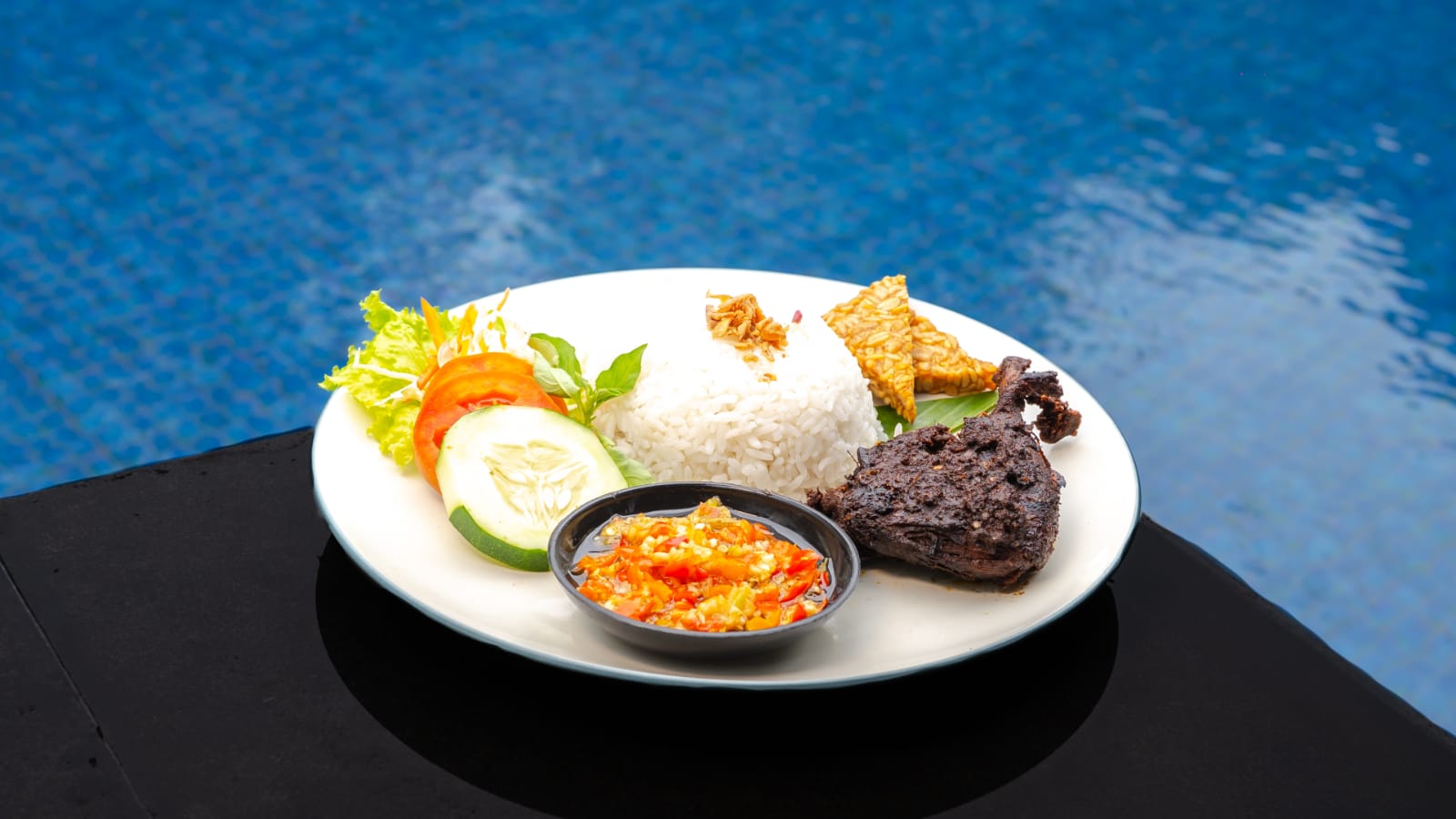 Cicipi “Bebek Hitam Madura”, Menu Khas Baru ASTON Inn Batu yang Sajikan Cita Rasa Autentik