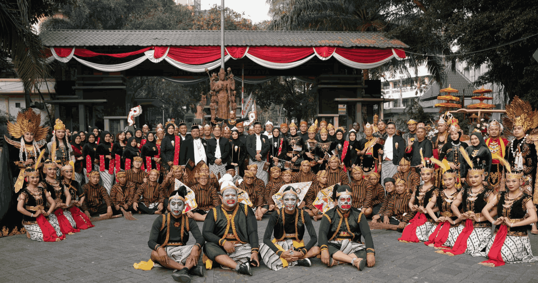 FEB UB Tampilkan Nuansa Mataram Islam di Parade HUT ke-81 RI