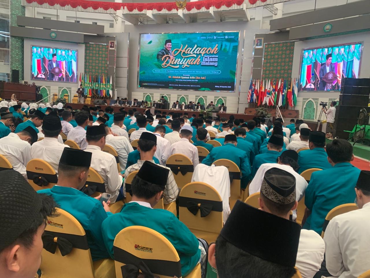 Halaqah Diniyah Jadi Gerbang Mahasiswa Baru Unisma, Tak Hanya Belajar Ilmu tapi Juga Akhlak