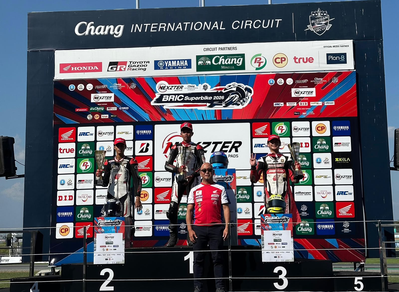Dramatis! Resky Yusuf Bangkit dari Posisi Kesembilan dan Juara di Thailand