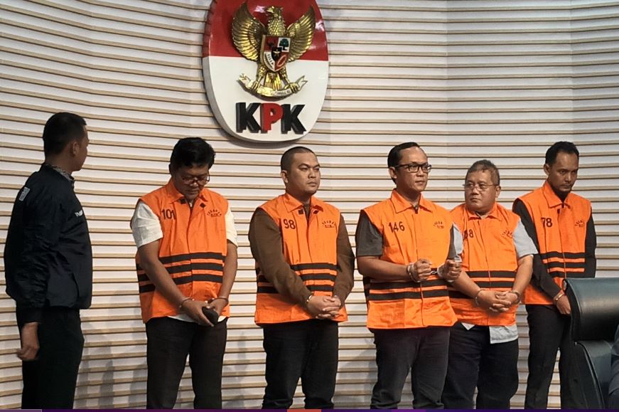 Ditangkap KPK, Bupati Lampung Tengah Tetap 'Pede', Malah Goda Wartawan Perempuan