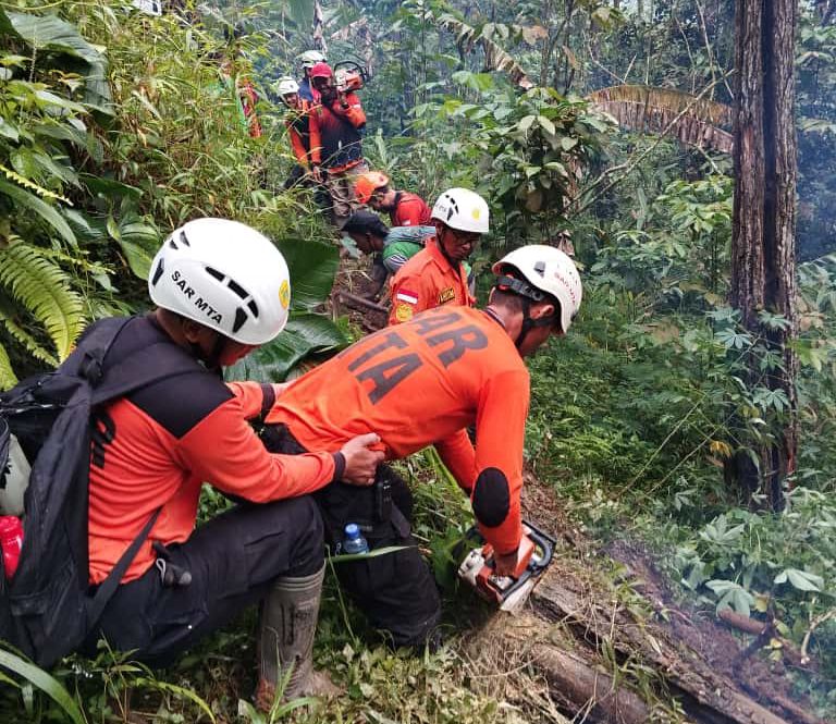 Longsor di Banjarnegara: 27 Warga Belum Ditemukan, 823 Lainnya Mengungsi