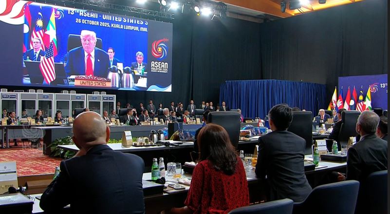 Di Hadapan Pemimpin ASEAN, Trump Puji Prabowo atas Dukungan Perdamaian Timur Tengah