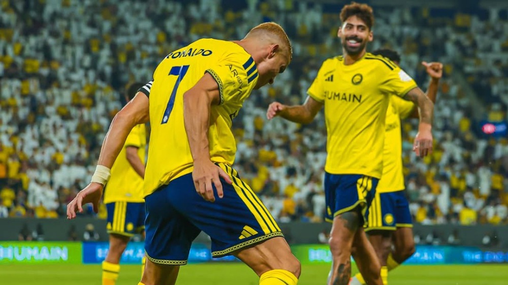 Cristiano Ronaldo Cetak Gol ke-978, Al Nassr Comeback 2-1 atas Al Taawoun