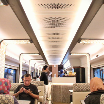 Interior KA Malang-Jakarta Ini Diupgrade Lagi, Kini Lebih Modern