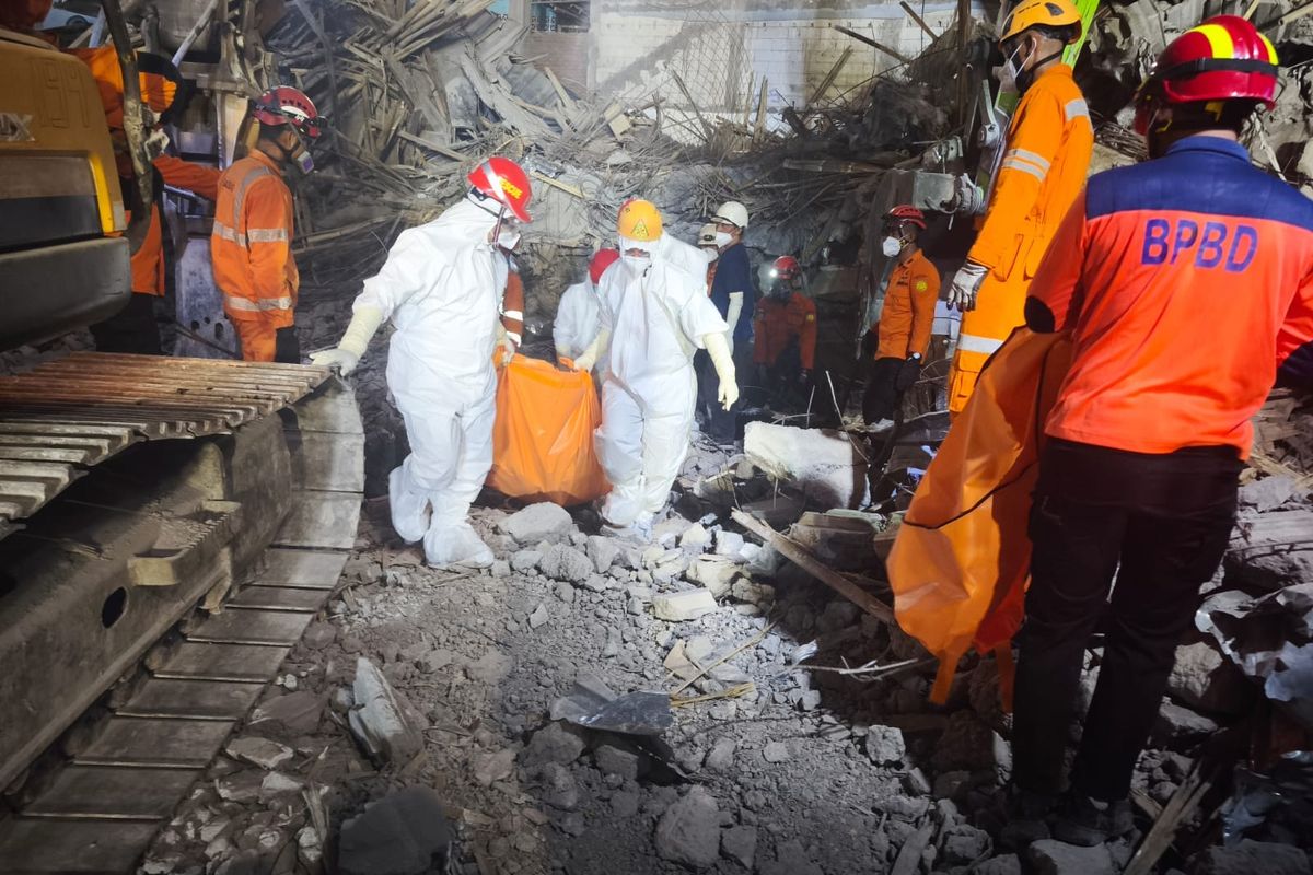 Sampel DNA 37 Jenazah Korban Tragedi Ponpes Al Khoziny Dikirim ke Jakarta