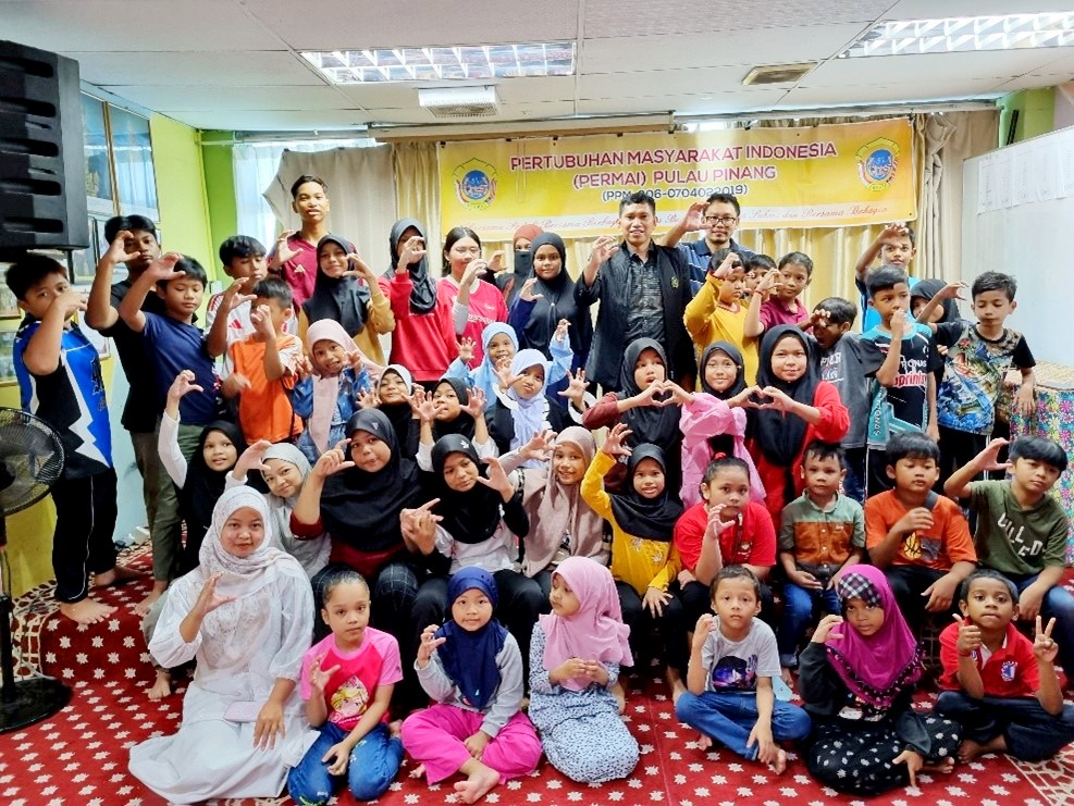 Melalui Robofun, Tim UM Gelar Kegiatan Belajar Sains bagi Anak Pekerja Migran di Malaysia