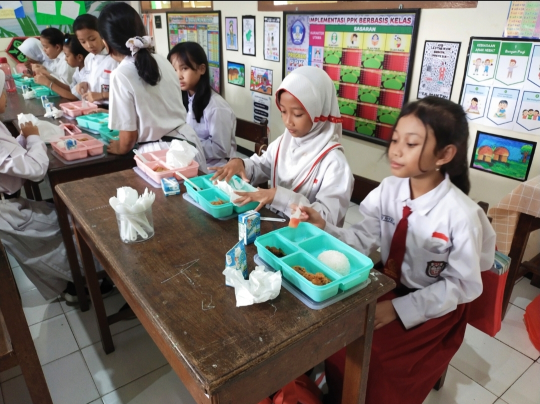 Next, Program MBG Kota Malang Sasar Tiga Sekolah Lagi, Dana dari APBN Melalui Lanal