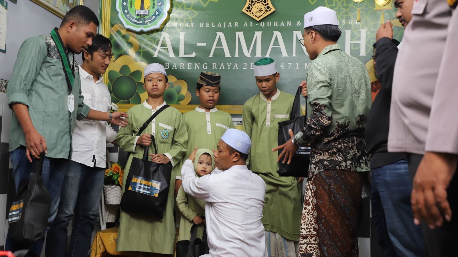 Safari Ramadan Berlanjut, Polresta Malang Kota Ajak Mahasiswa Bukber di Panti Asuhan