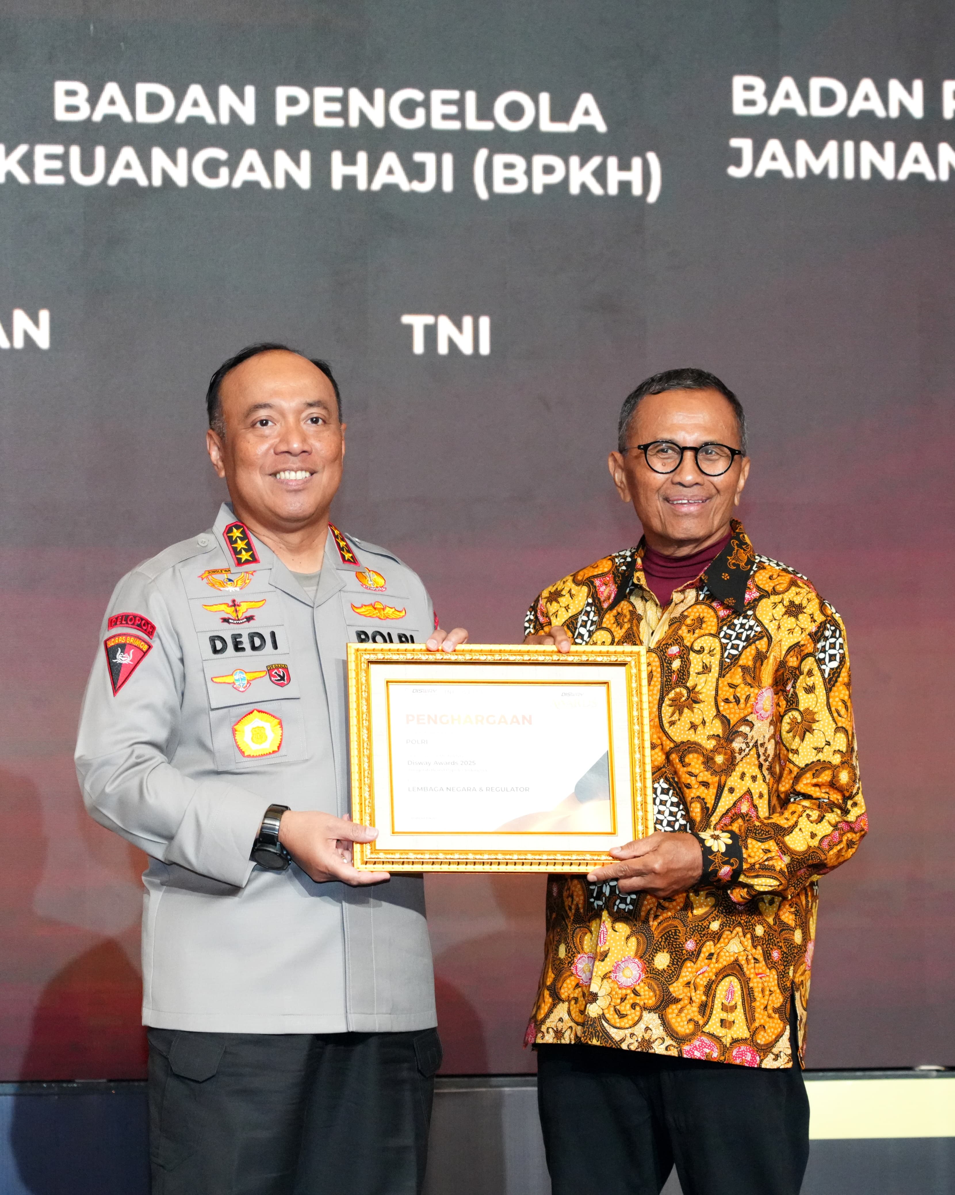 Polri Terima Penghargaan di Disway Award 2025, Tegaskan Komitmen Perkuat Kepercayaan Publik dan Sinergi Media