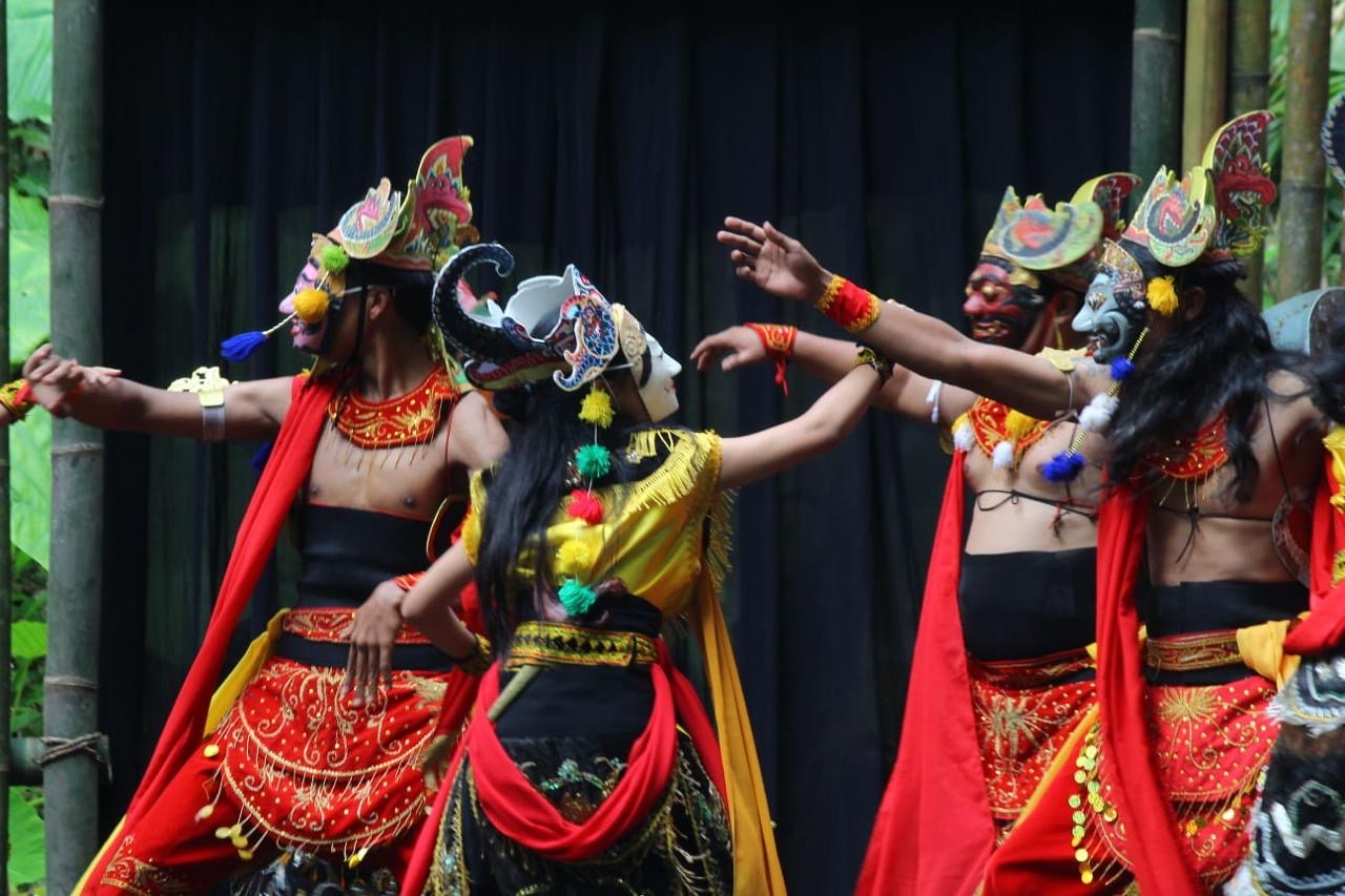 Gebyak Wayang Topeng Malang 2025 Hidupkan Tradisi dan Dorong Ekonomi Kreatif