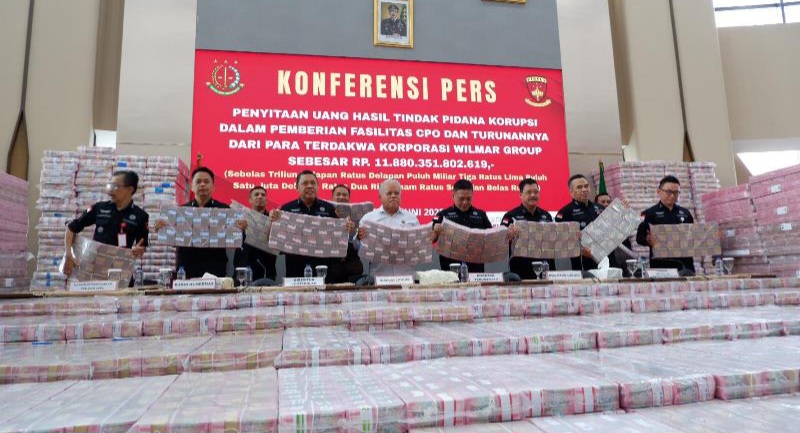Hari Ini, Kejagung Bakal Serahkan Uang Penyitaan Kasus Korupsi CPO Rp 13 T ke Negara!
