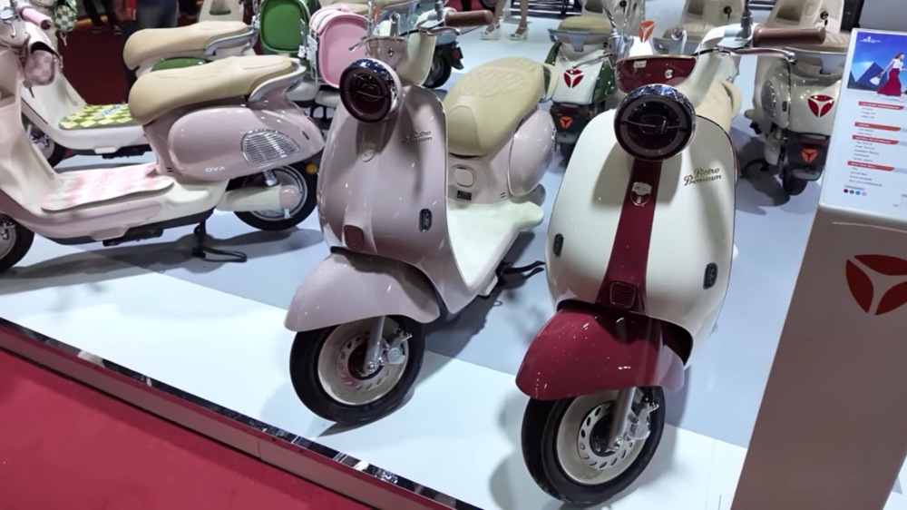Hall A Jakarta Fair 2026 Jadi Surga Kendaraan Listrik, dari Yadea hingga Polytron Fox 350