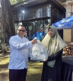 BAZIS UB Tebar Kepedulian Lewat Pembagian Sembako