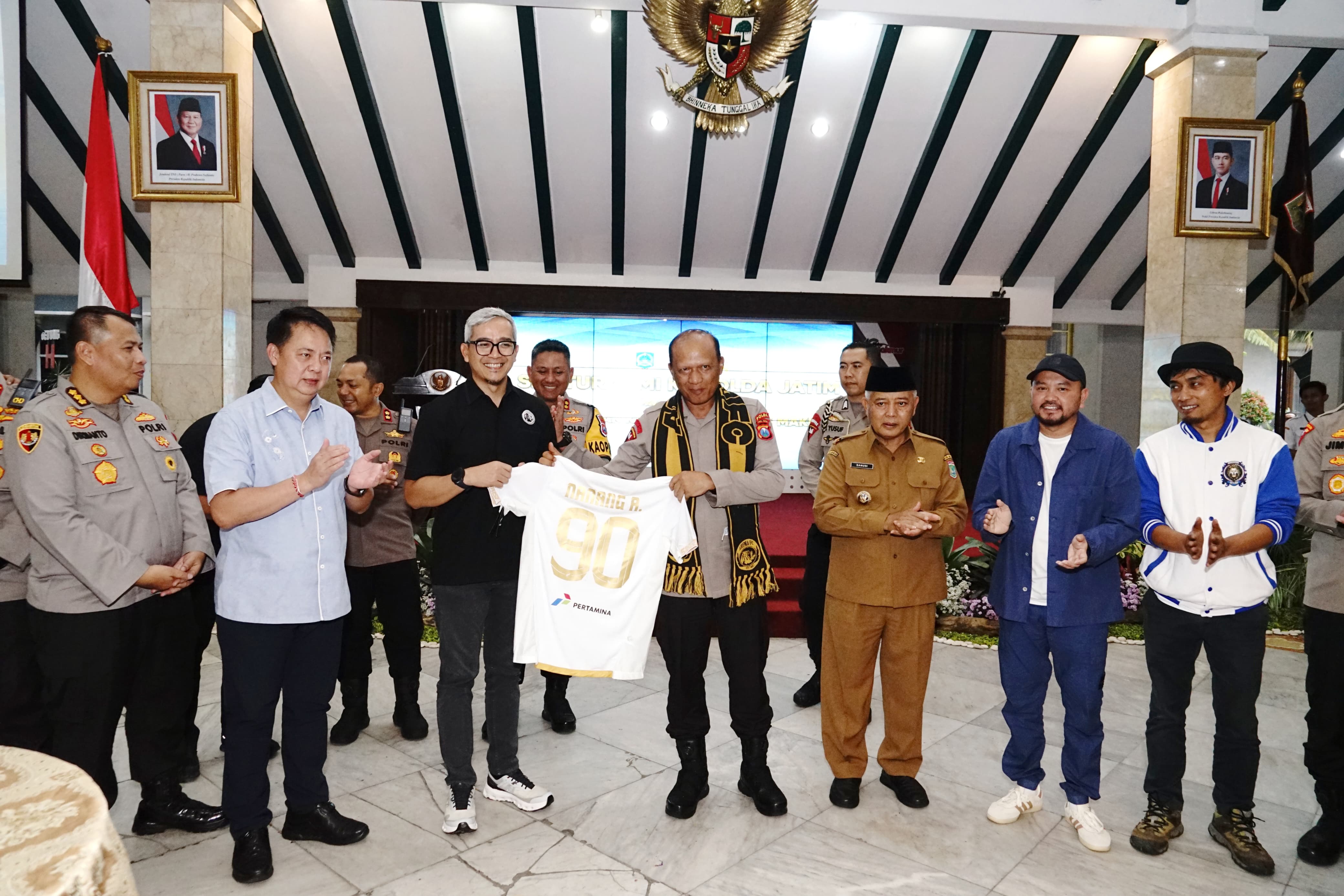 Kapolda Jatim, Bupati Malang, Manajemen Arema FC dan Aremania Bahas Kesiapan Arema Tampil Lagi di Kanjuruhan 
