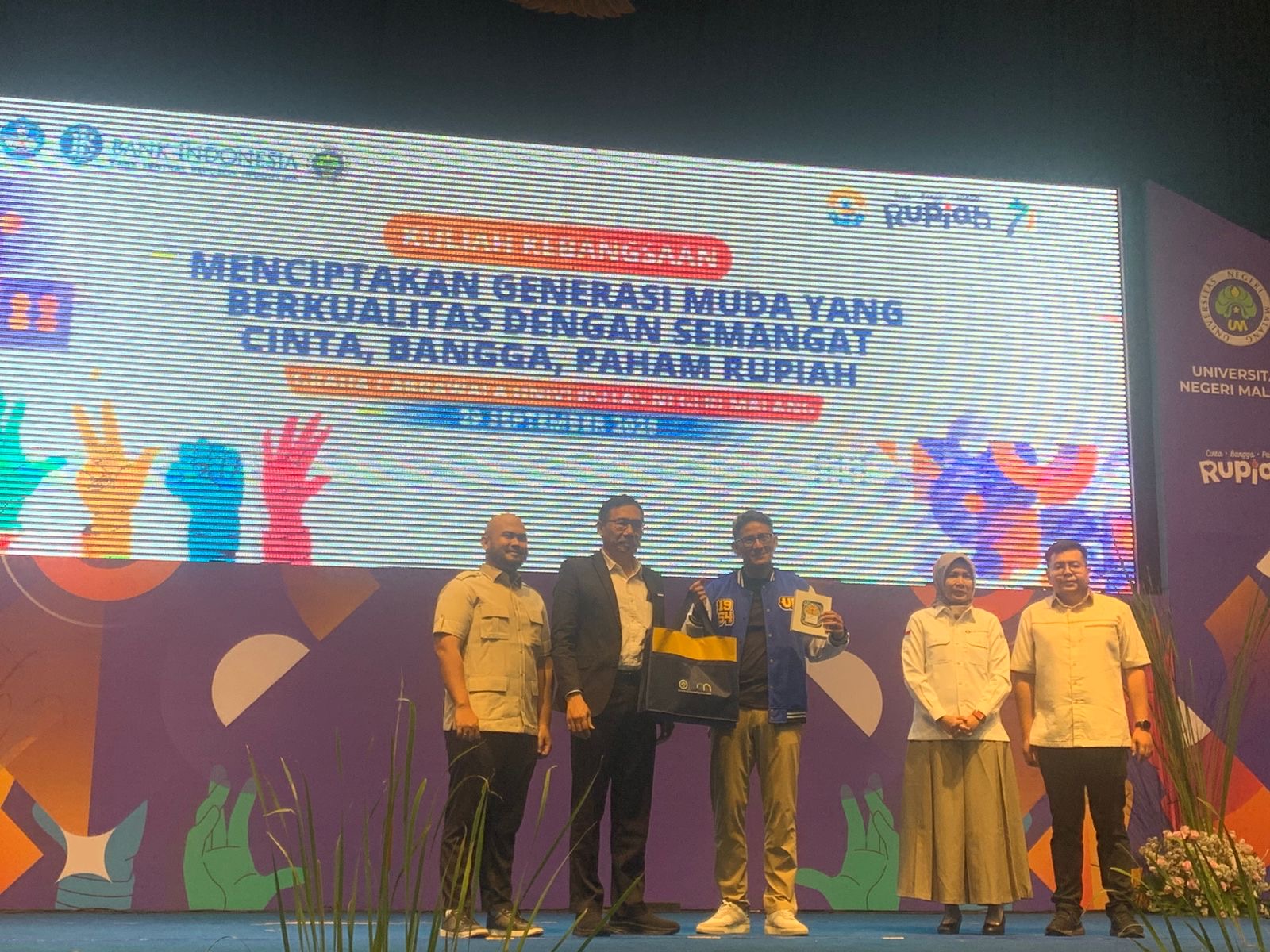 6.000 Mahasiswa UM Ikuti Kuliah Kebangsaan “Cinta Bangga Paham Rupiah”