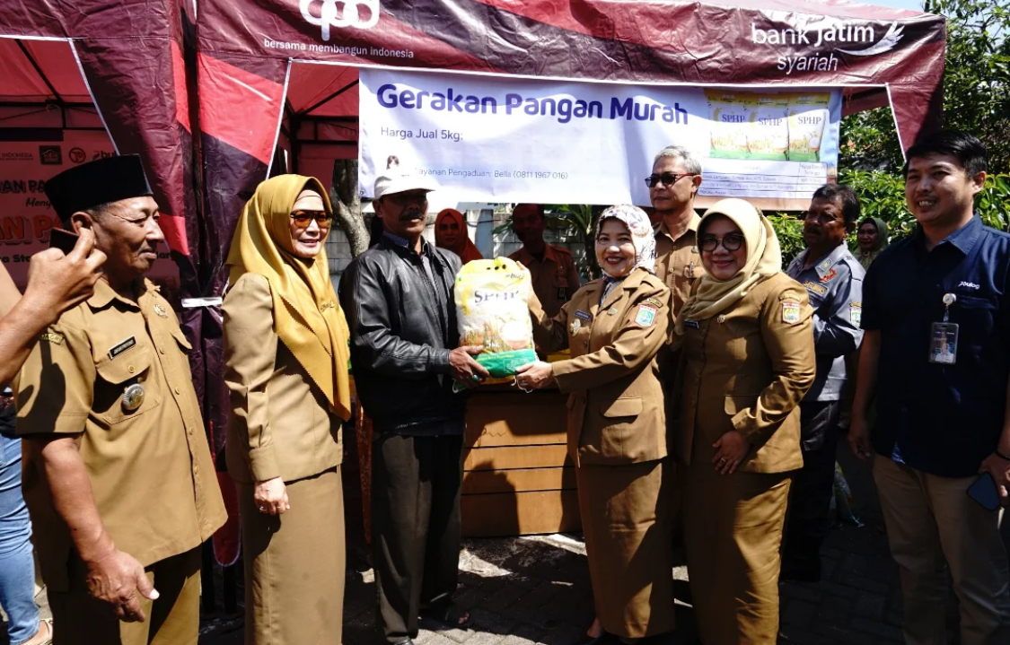 Warga Karangploso Padati Gerakan Pangan Murah, Pemkab Malang Akan Gilir Adakan di Tiap Kecamatan