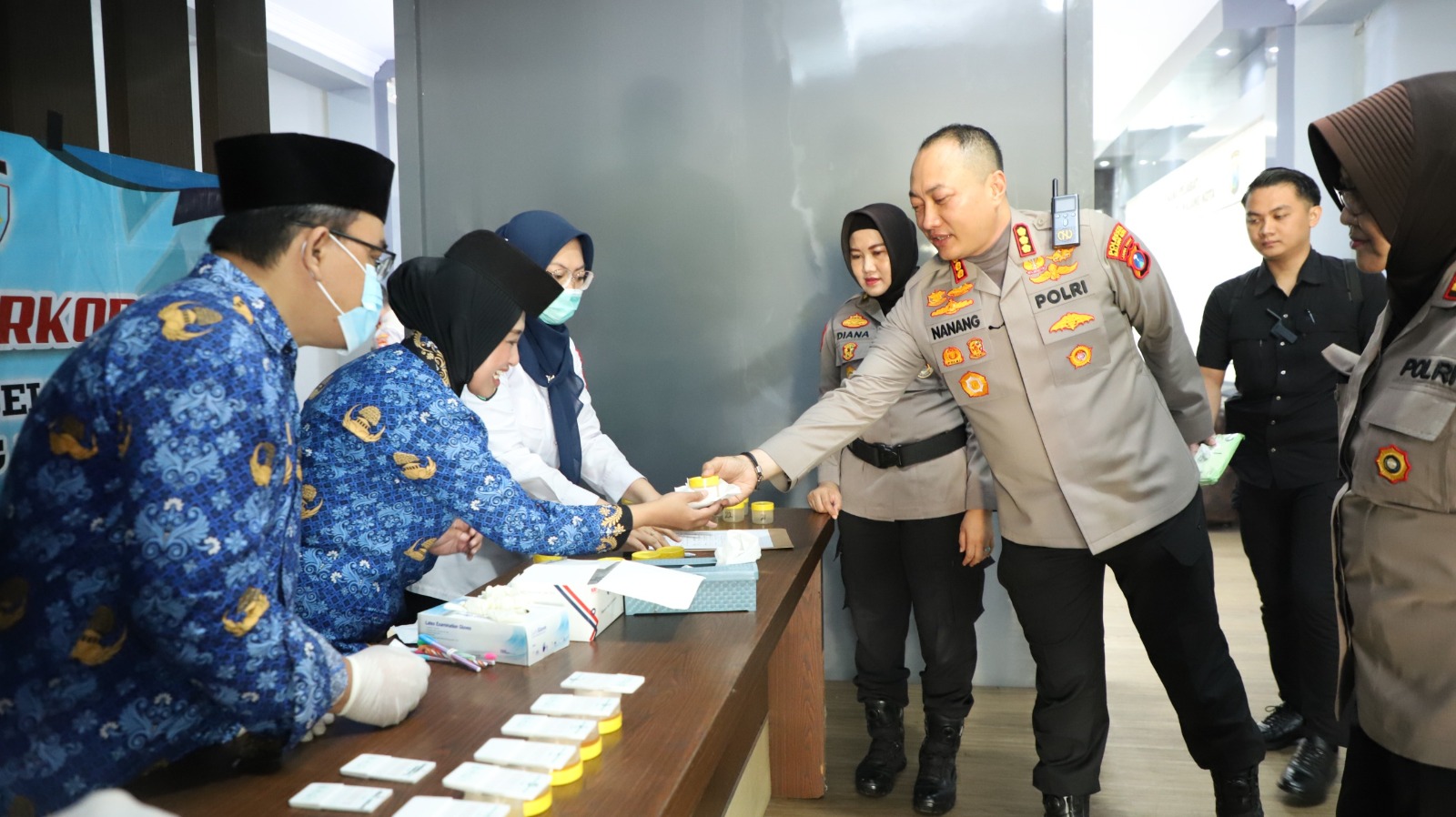 Hari Kebangkitan Nasional, 39 Pejabat Utama Polresta Malang Kota Tes Urine sebagai Komitmen Antinarkoba