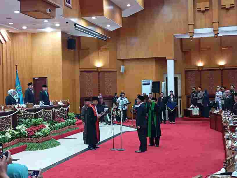 Saifuddin Zuhri Dilantik sebagai Ketua DPRD Kota Surabaya Periode 2024-2029