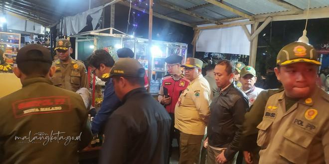 Gelar Operasi di Sukun, Satpol PP Kota Malang Sita 717 Botol Minuman Beralkohol