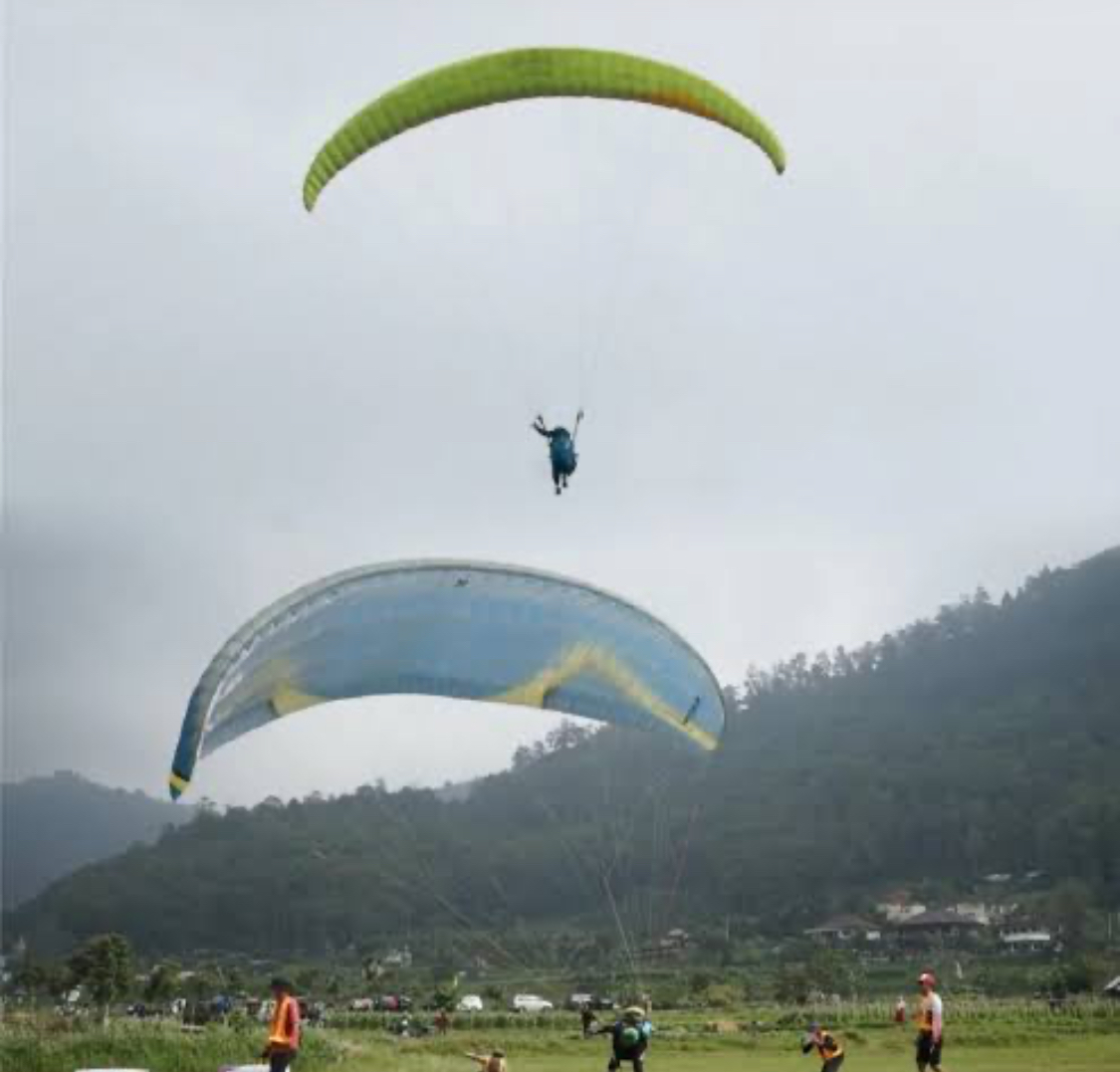 Hari Ini Dimulai! Festival Paralayang Kota Batu 2025 Usung Tema ‘Fly With Costume’, Diharapkan Gaet Ribuan Wis