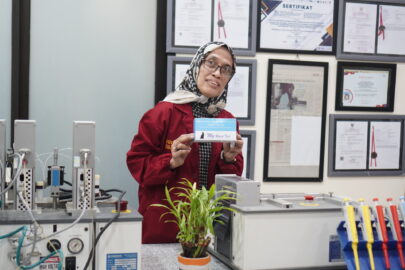Profesor Aulanni’am dari Universitas Brawijaya Kembangkan Rapid Test Kit untuk Diagnosis Penyakit Hewan