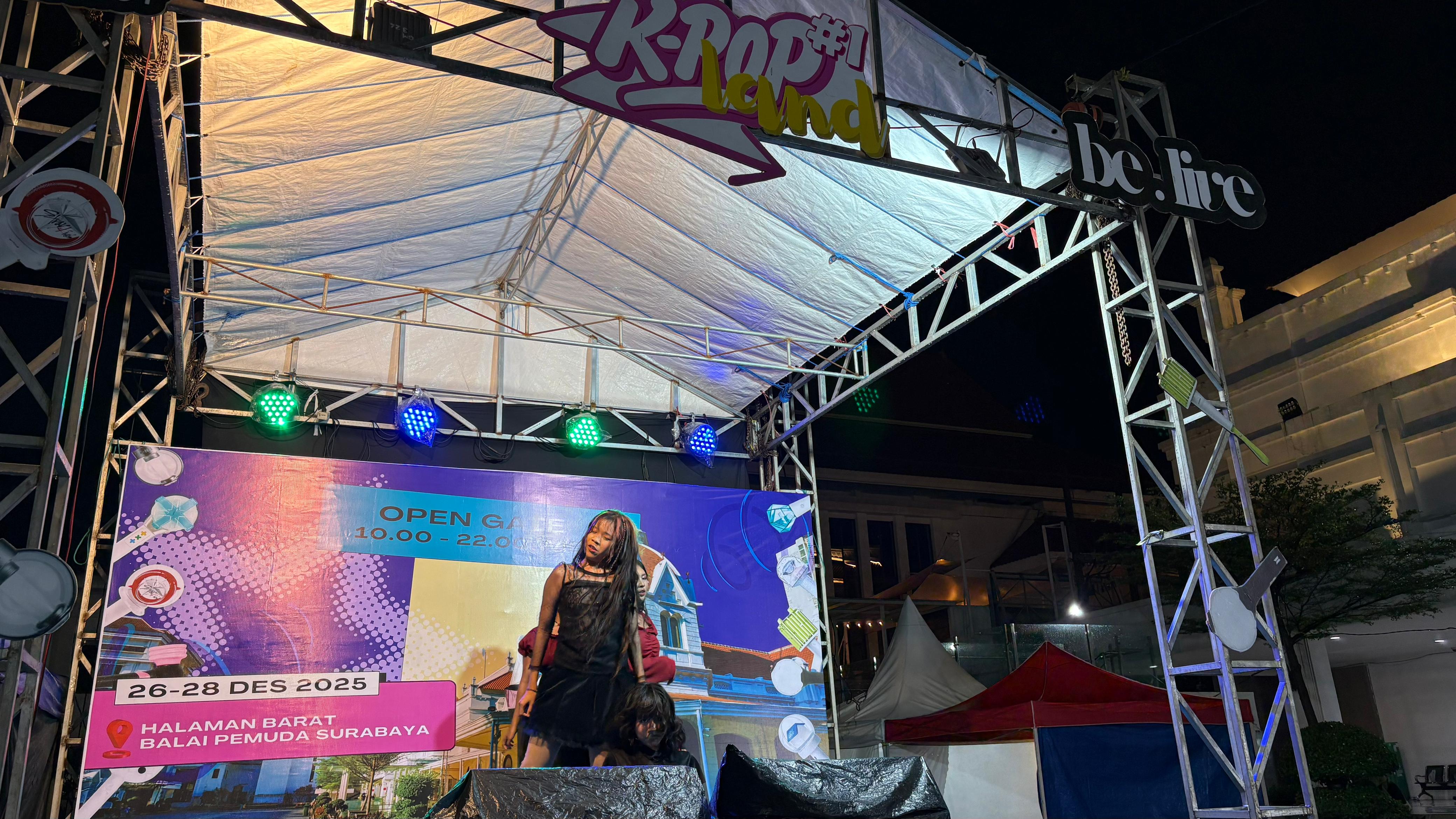 Kpopers Seru-seruan di Surabaya, Ramaikan Kpop Land 1.0  