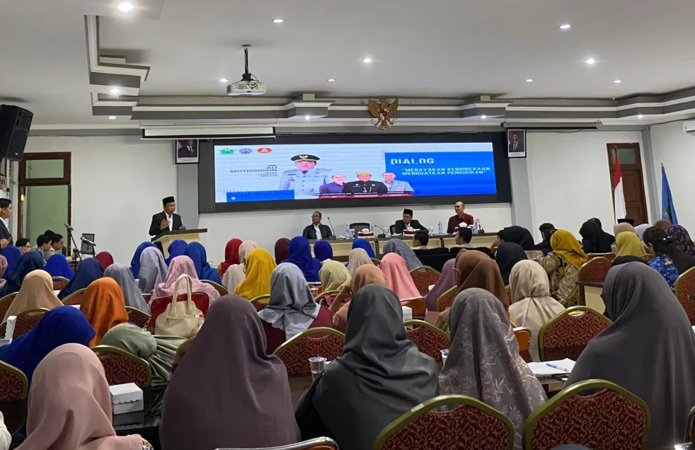 Wawali Ali Soroti Pendidikan di Kota Malang Dikepung Konten dan Komersialisasi: Bisa Cuma jadi Pabrik Ijazah