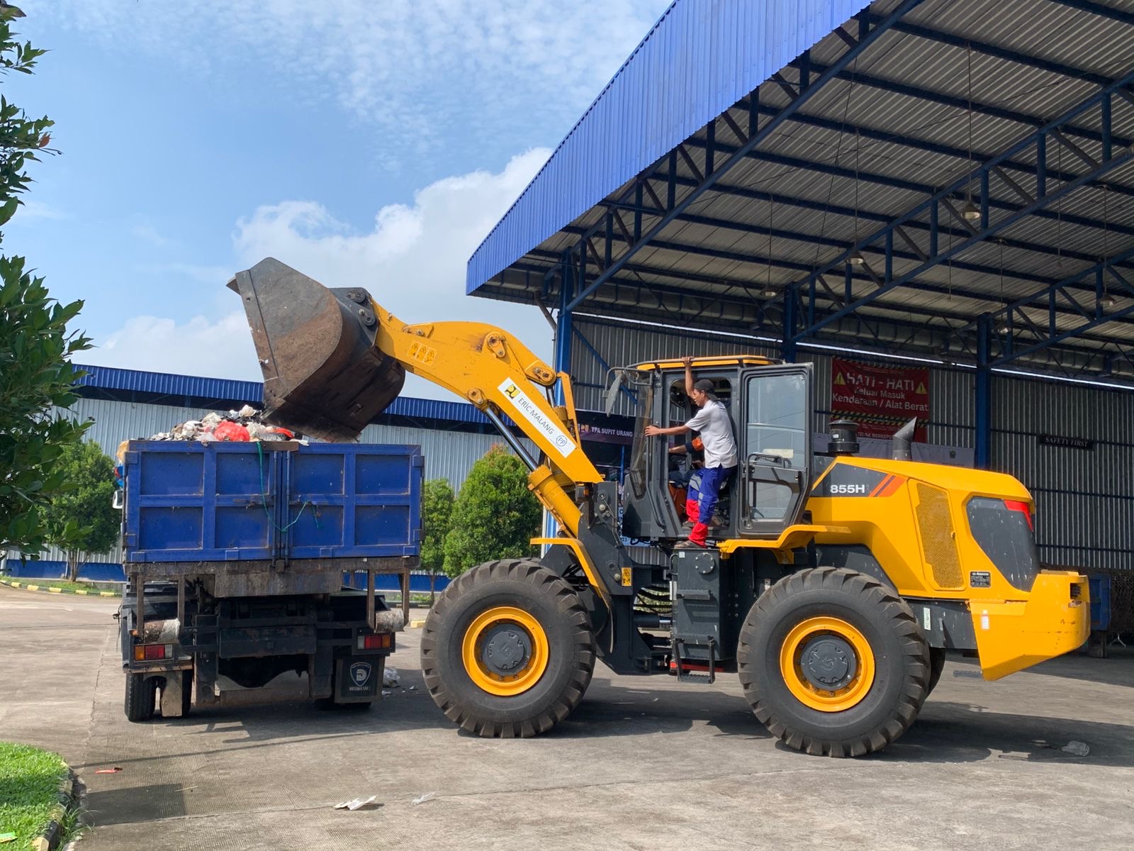 Jelang Libur Nataru, DLH Kota Malang Tambah Intensitas Angkut Sampah Jadi 200 Truk/Hari