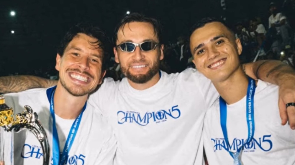 Thom Haye dan Persib Bandung, Momen yang Bikin Bobotoh Terharu Usai Jadi Juara