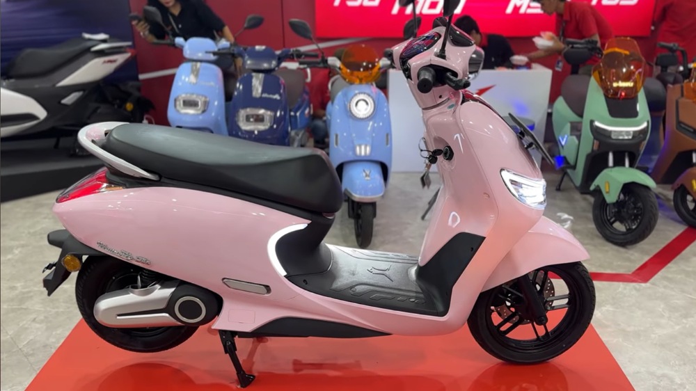 Polytron Fox 200 vs Winfly T85, T90, dan M100, Mana Motor Listrik yang Paling Layak Dibeli?