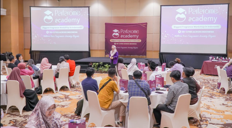 Parfarome Academy Edukasi UMKM Malang Teknik Racik Parfum Profesional: Wangi Premium, Aman bagi Kulit