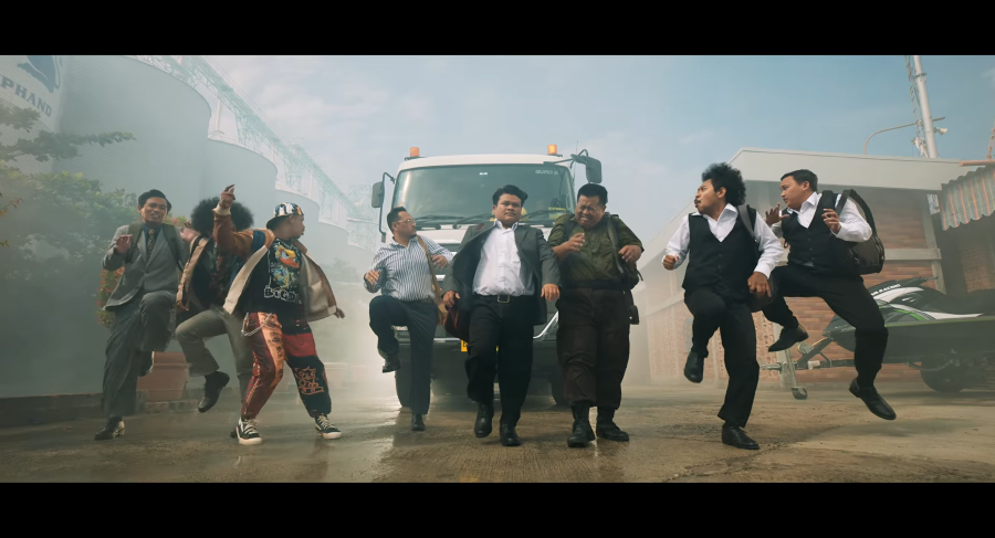 Tayang 24 Desember, Pemeran ‘Comic 8 Revolution: Santet K4bin3t' :  Dari Andre Taulany hingga Cak Lontong  