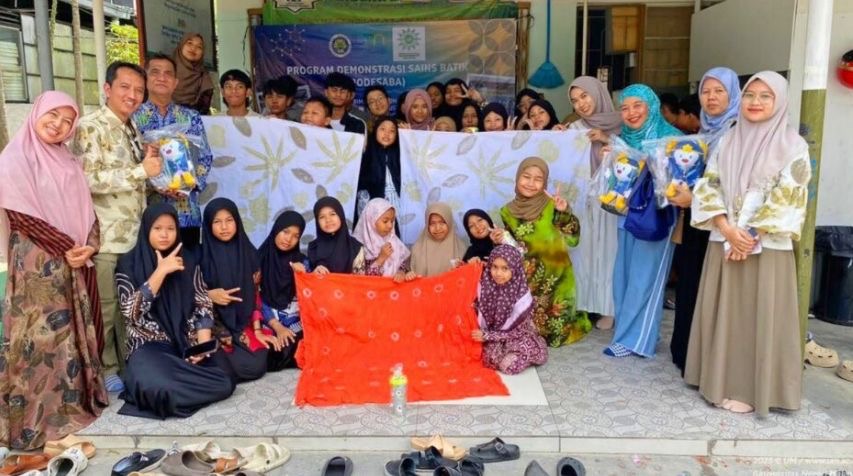 Jejak Global UM Lewat Batik dan Sains: Podesaba di Malaysia Jadi Model Edukasi Inklusif Berbasis Budaya