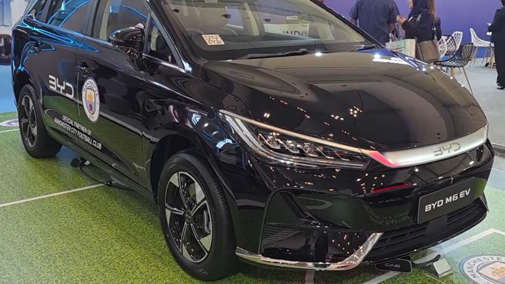 BYD M6 EV CKD Punya Tenaga 326 PS, Sekali Cas 10-80 Persen Cuma 12 Menit