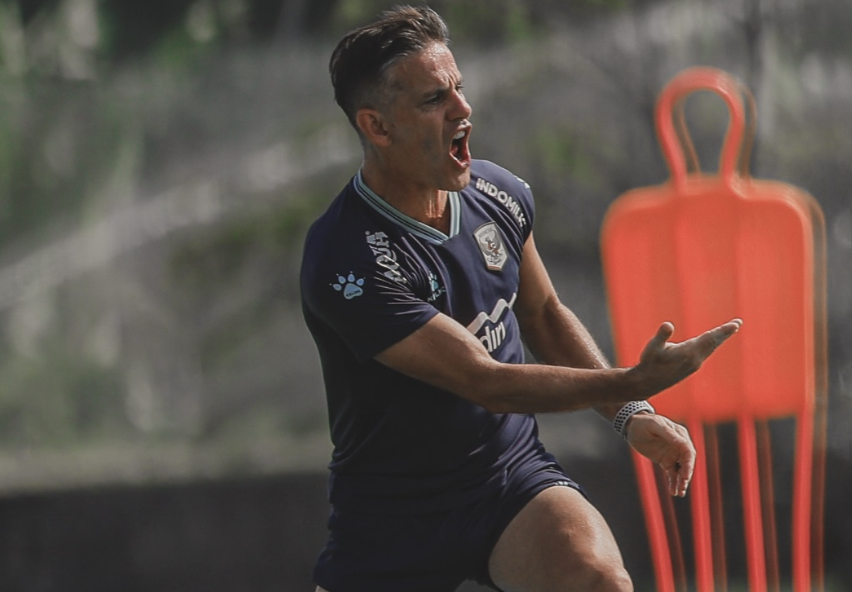 Pesan Keras John Herdman untuk Garuda: Fokus Proses, Bukan Trofi