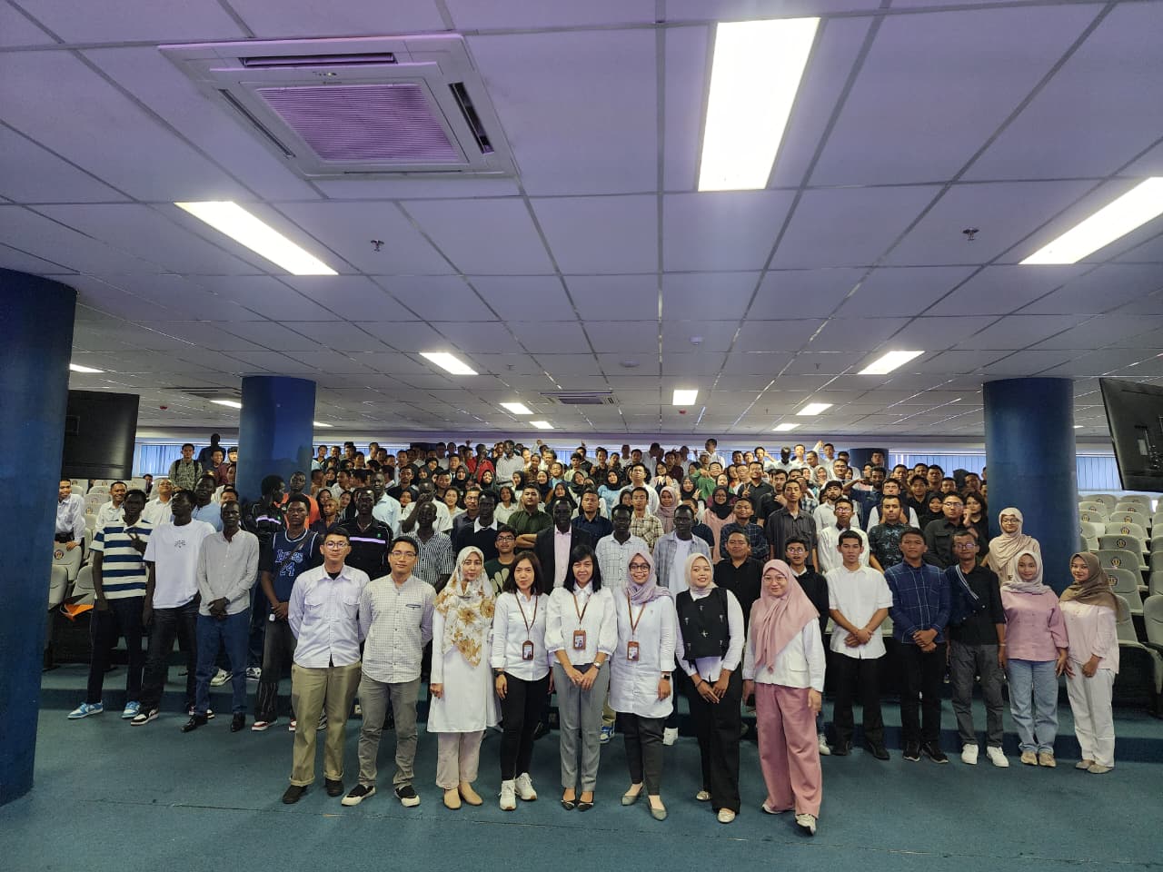 Polinema Sambut 13 Mahasiswa Internasional Baru dari Enam Negara